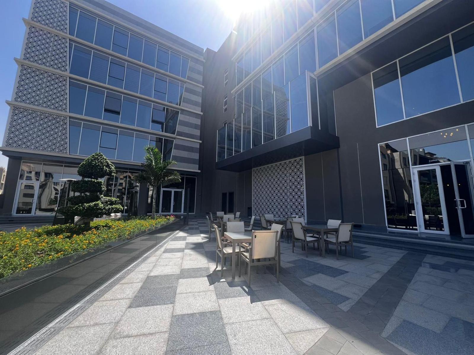 New Luxury With Privat Garden Apartment *