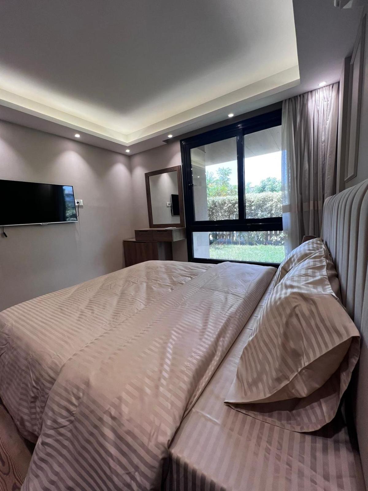 Apartment New Luxury With Privat Garden Cairo