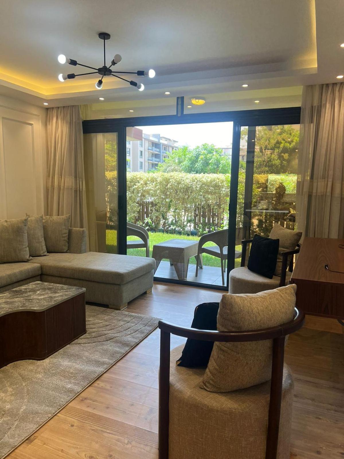New Luxury With Privat Garden * Cairo
