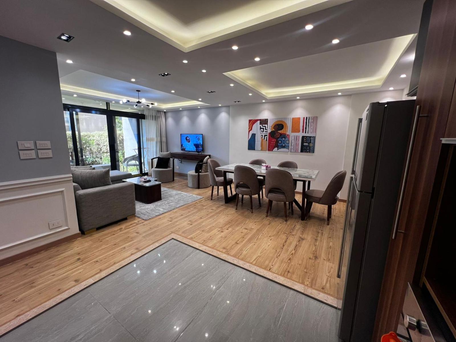 New Luxury With Privat Garden Apartment Cairo